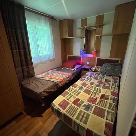 Mobil-home 6 Personnes 2ch 44m2 *